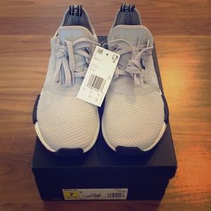 adidas nmd r1 grey camo heel